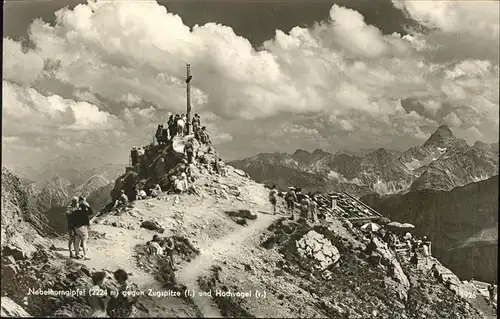 Nebelhorn Nebelhorngipfel gegen Zugspitze