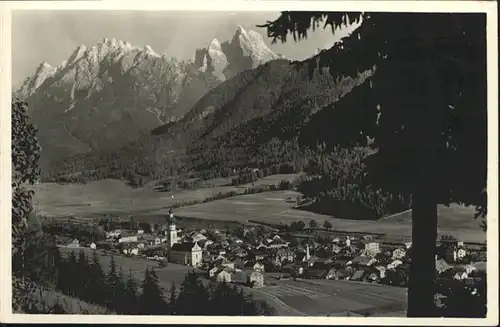 Dolomiti Villabassa m. 1154 / Italien /