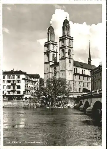 Zuerich Grossmuenster Bruecke / Zuerich /Bz. Zuerich City