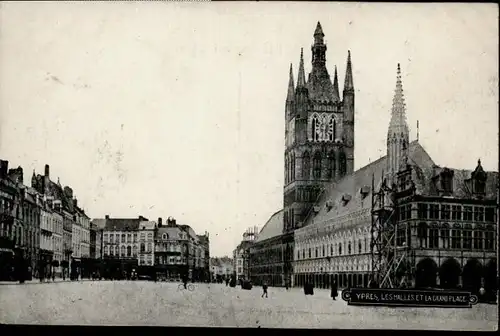 Ypres Ypern West Vlaanderen Ypres Halles Grand Place * /  /