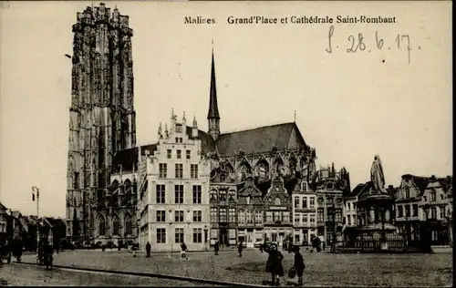 Malines Mechelen Flandre Malines Grand Place Cathedrale Saint-Rombaut * / Mechelen /Antwerpen