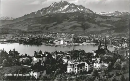 Luzern LU Luzern Kirche * / Luzern /Bz. Luzern City