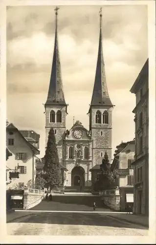 Luzern LU Luzern Hofkirche * / Luzern /Bz. Luzern City