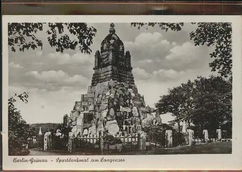 Gruenau Berlin Sportdenkmal Langer See / Berlin /Berlin Stadtkreis