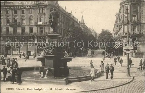 Zuerich Bahnhofplatz Bahnhofstrasse / Zuerich /Bz. Zuerich City