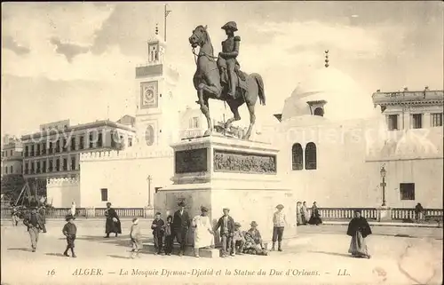 Alger Algerien Mosquee Djemaa Djedid Statue du duc d'Orleans Monument / Algier Algerien /
