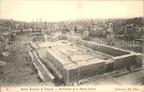 Timgad Ruines Romaines Peristylium de la Maison Sertuis Kat. Algerien