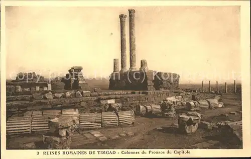 Timgad Ruines Romaines Colonnes du Pronaos du Capitol Kat. Algerien