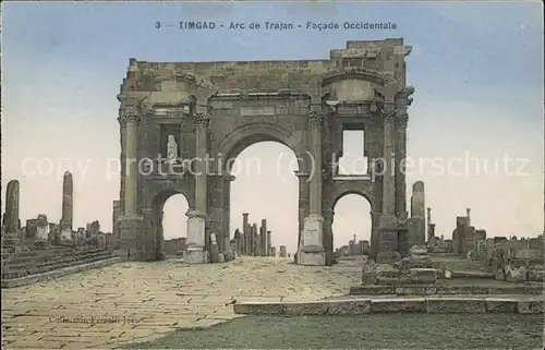 Timgad Ruines Romaines Arc de Trajan Facade Occidentale Kat. Algerien