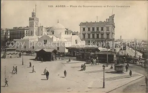 Alger Algerien Place du Gouvernement et Palais Consulaire Statue du duc d'Orleans / Algier Algerien /