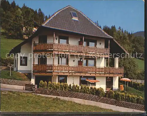 Moelten Suedtirol Appartementhaus "Zum Tirolerheim"