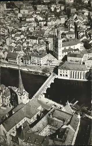 Zuerich Fliegeraufnahme Grossmuenster Bruecke / Zuerich /Bz. Zuerich City