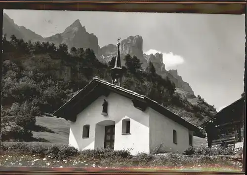 Leukerbad Kapelle Birchen und Blick auf Leeshoerner