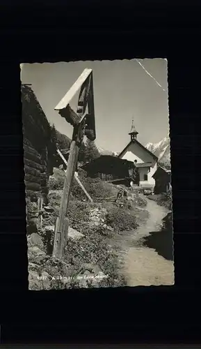 Loetschental Kuehmatt Wegkreuz und Kapelle Kat. Schweiz