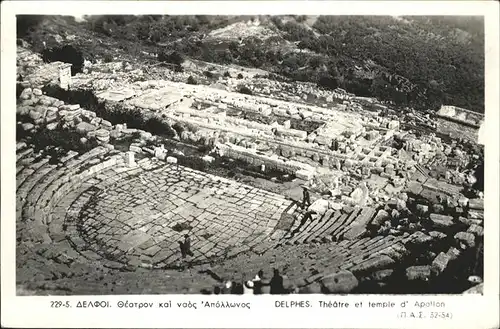 Delphes Delphi Theatre et Temple d Apollon Ruine