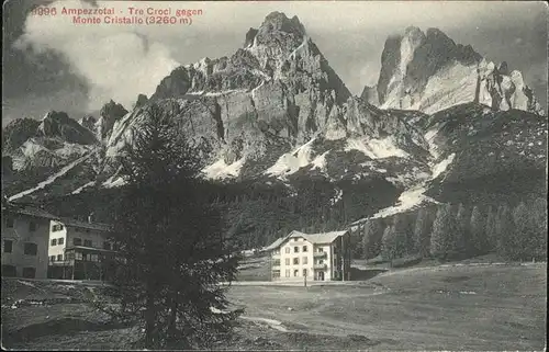 Ampezzo Ampezzotal Tre Croci gegen Monte Cristallo Dolomiten