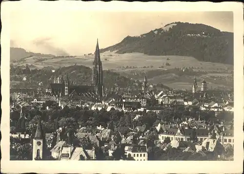 Foto Mueller Adolf Freiburg Muenster  Kat. Freiburg im Breisgau