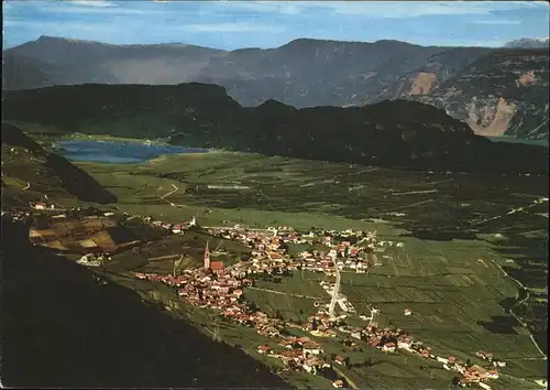 Bozen Suedtirol Tramin Fliegeraufnahme Lago di Caldaro Kat. Bozen Suedtirol