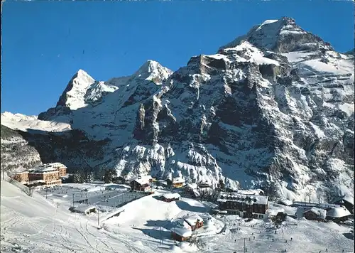 Muerren BE Blick auf Eiger Moench und Jungfrau Berner Alpen Wintersportplatz Kat. Muerren