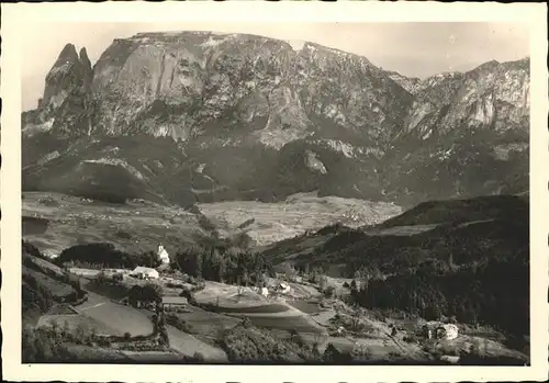 Ritten Renon Der Schlern vom Ritten aus gesehen Dolomiten