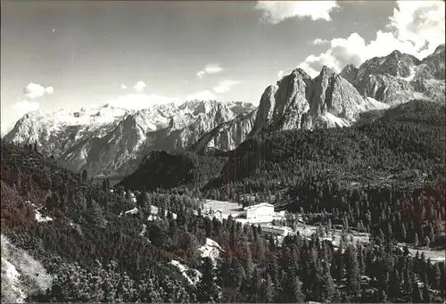 Tre Croci Passo e Albergo Gruppo delle Marmarole Kat. Italien