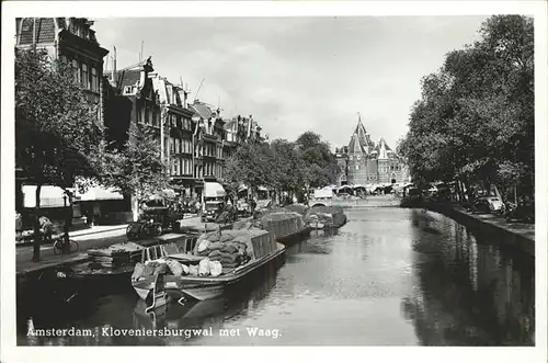 Amsterdam Niederlande Kloveniersburgwal met Waag Kat. Amsterdam