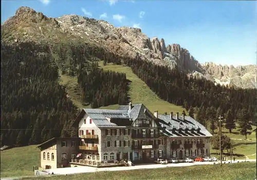 Passo Costalunga Dolomiten Karerpass Hotel