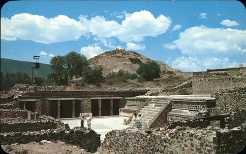 Teotihuacan Templo de las Mariposas Piramide de la Luna Pyramide Ruine praehistorische Stadt  Kat. Mexiko