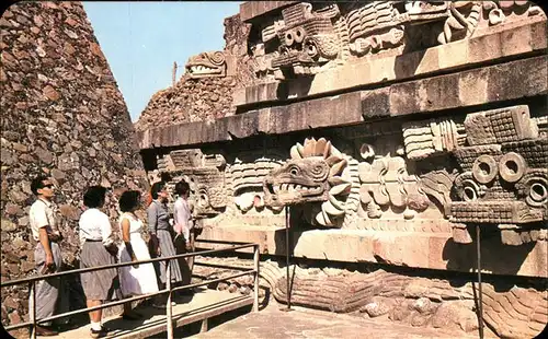 Teotihuacan Templo de Quetzalcoatl Ruinen praehistorische Stadt  Kat. Mexiko