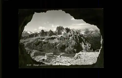 Auronzo di Cadore Rifugio Auronzo Cadini di Misurina Dolomiti Berghuette Cadinigruppe Panorama Dolomiten Kat. Cadore