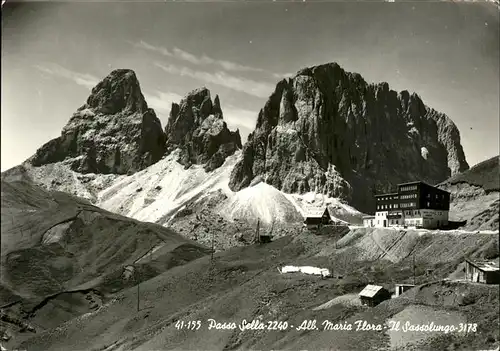 Canazei Suedtirol Passo Sella Albergo Maria Flora Sassolungo Dolomiti Berghotel Sellajoch Langkofelgruppe Dolomiten Kat. 