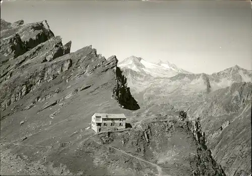 Prettau Rifugio Giogo Lungo Lenkjoechlhuette Schutzhuette Panorama Venedigergruppe