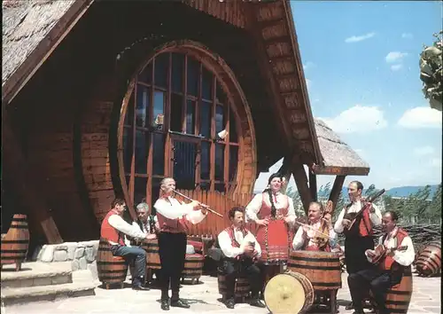 Slantschev Brjag Restaurant Batschwata Tracht Musiker / Bulgarien /