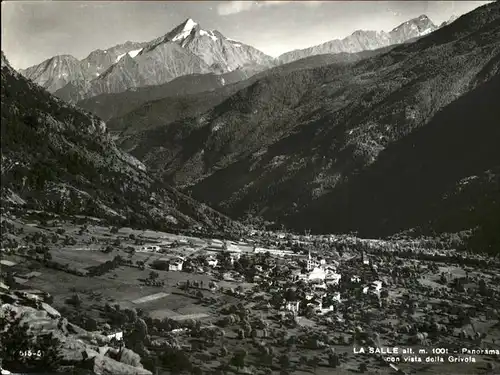 La Salle Valle d Aosta Panorama con vista della Grivola