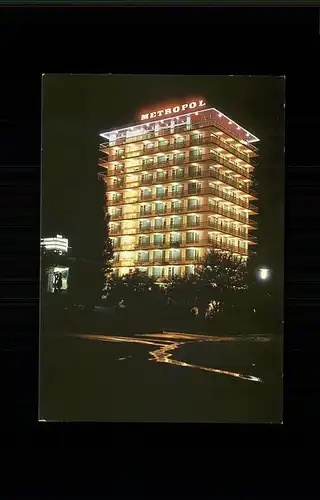 Slatni Pjasazi Hotel Metropol bei Nacht / Warna Bulgarien /