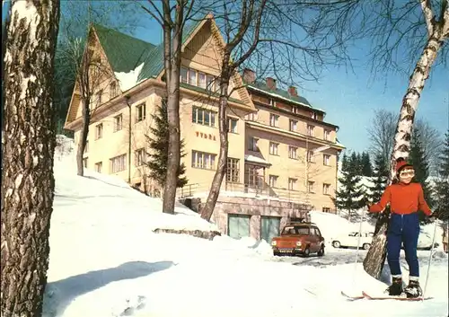 Srni Chata Vydra Berghuette Skifahrer Wintersportplatz