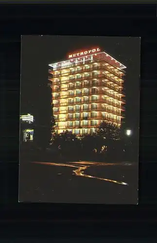 Slatni Pjasazi Hotel Metropol bei Nacht / Warna Bulgarien /