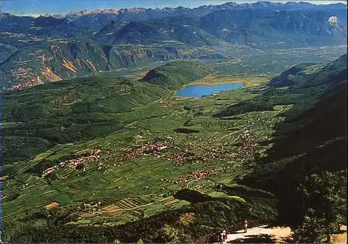 Kaltern Weinstrasse Tirol Blick auf Kalterer See vom Monte Penegal Kat. 