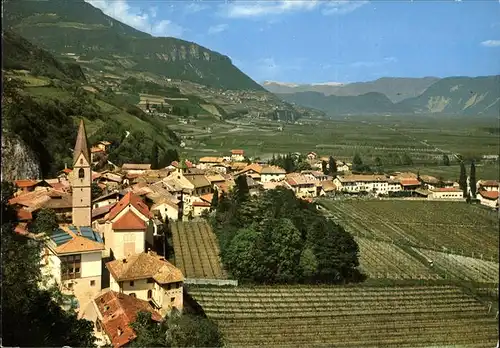 Margreid Weinstrasse Blick ins Etschtal