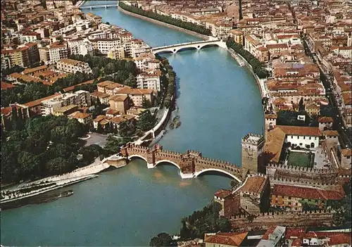 Verona Italia Veduta aerea dell Adige con Castelvecchio Kat. 