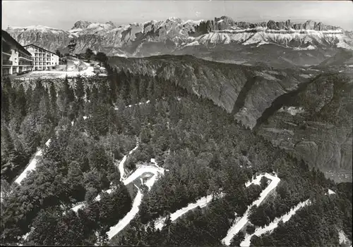 Monte Penegal Panorama e Dolomiti Kat. Italien