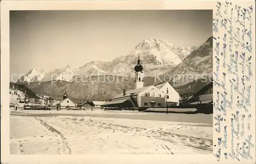 Ehrwald Tirol Ortsansicht mit Kirche Mieminger Kette Winterimpressionen / Ehrwald /