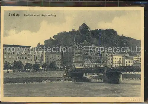 Salzburg Oesterreich Stadtblick mit Festung Hohensalzburg / Salzburg /Salzburg und Umgebung