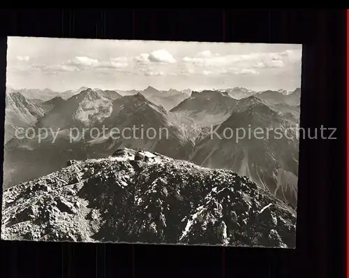 Arosa GR Weisshorn Gipfel Huette Alpenpanorama Fliegeraufnahme Kat. Arosa