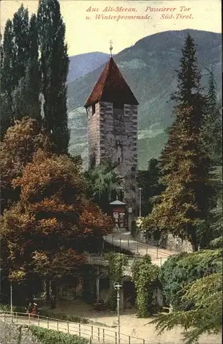 Meran Passeierer Tor Winterpromenade / Italien /