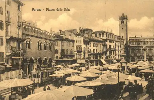 Verona Italia Piazza delle Erbe /  /