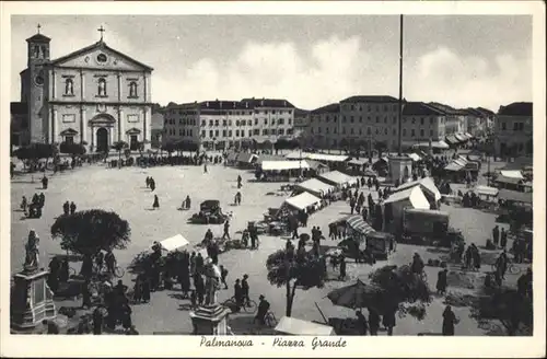 Palmanova Udine Piazza Grande  / Udine /