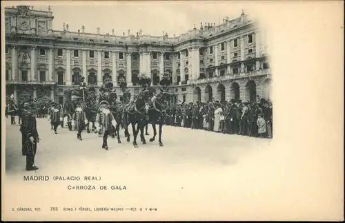 Madrid Spain Palacio Real Carroza de Gala Pferde Uniform / Madrid /