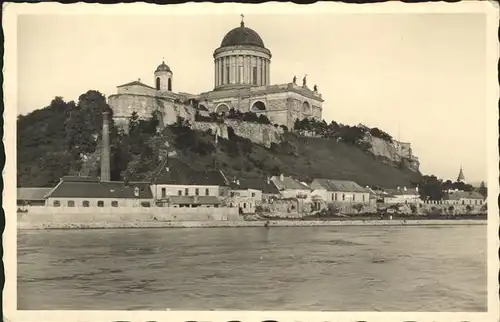 Gran Esztergom Donau / Ungarn /