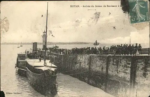 Royan Charente-Maritime Arrivee du bateau de Bordeaux / Poitiers-Charentes /Arrond. de Poitiers